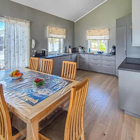 Beautiful In With House Sea View Hébergement de vacances Fitjar