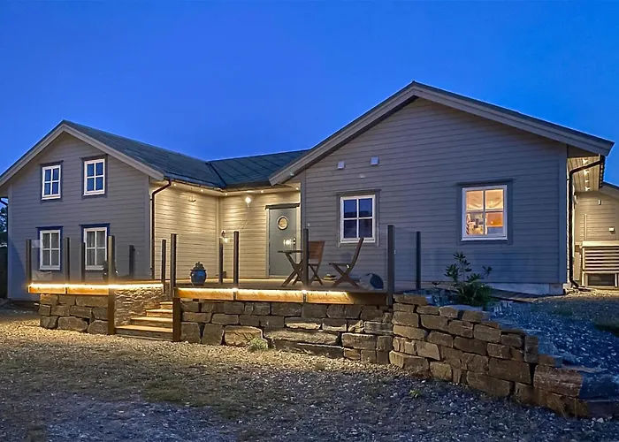 Beautiful In With House Sea View