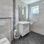 Beautiful In With House Sea View * Fitjar